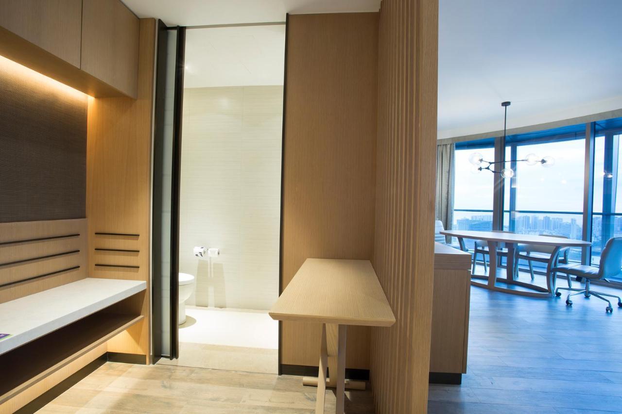 Hyatt Place Sanya City Center Екстер'єр фото